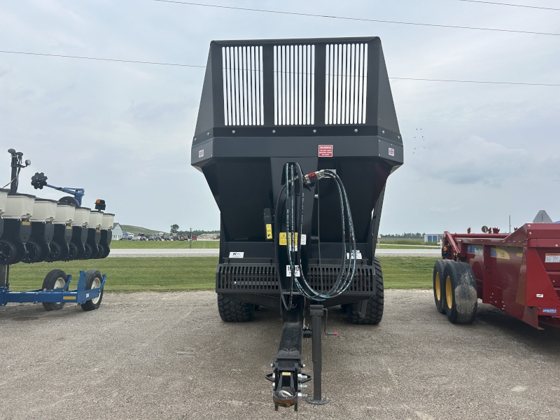 2024 KTWO DUO 1400 MANURE SPREADER