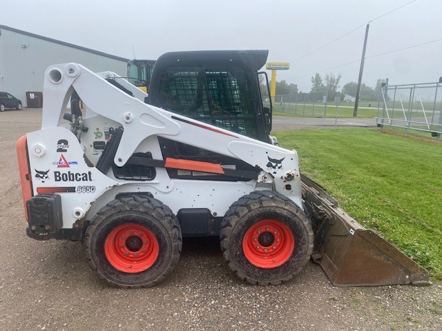 2015 BOBCAT S650 SKID STEER LOADER