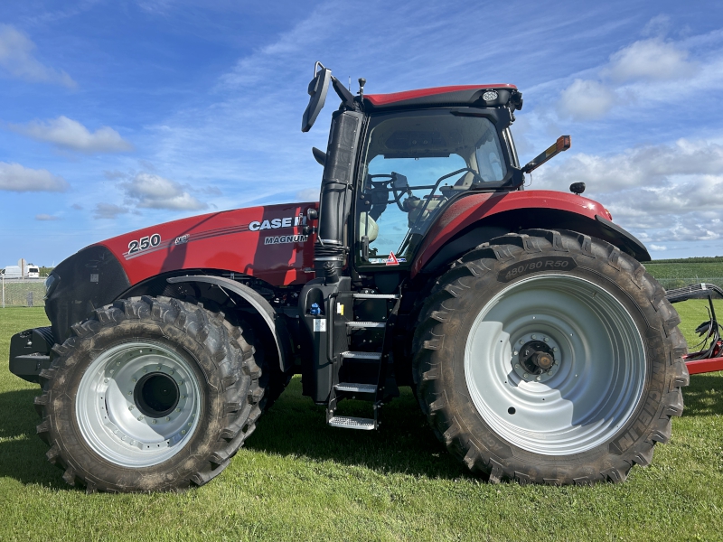 2024 CASE IH MAGNUM 250 PS AFS CONNECT TRACTOR