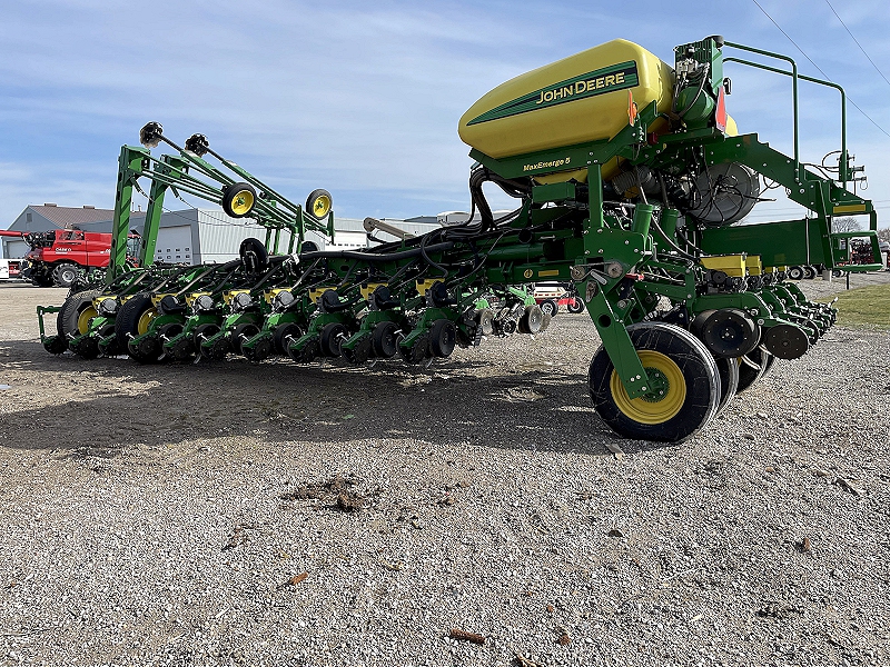 2015 JOHN DEERE 1775 NT PLANTER ***12 MONTH INTEREST WAIVER***