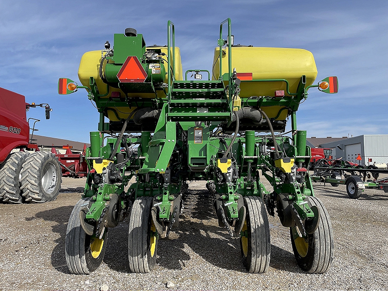 2015 JOHN DEERE 1775 NT PLANTER ***12 MONTH INTEREST WAIVER***