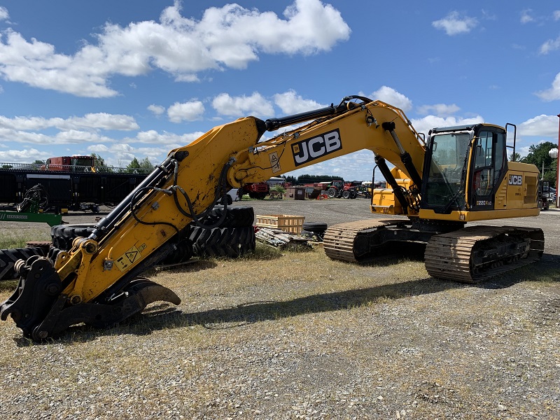 2019 JCB JS220XLC EXCAVATOR