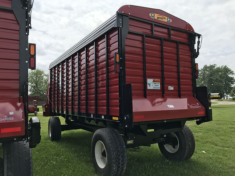 2024 MEYER MANUFACTURING RT220-C FRONT & REAR UNLOAD FORAGE BOX