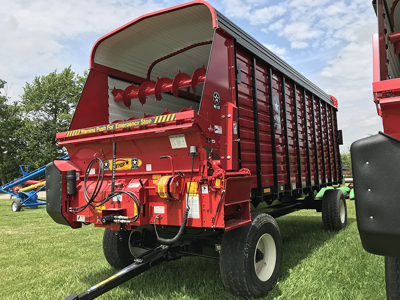 2024 MEYER MANUFACTURING RT220-C FRONT & REAR UNLOAD FORAGE BOX