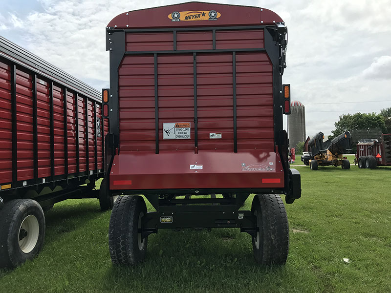 2024 MEYER MANUFACTURING RT220-C FRONT & REAR UNLOAD FORAGE BOX