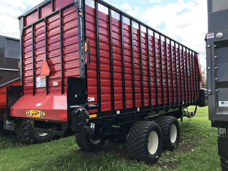 2024 MEYER MANUFACTURING RTX224 FRONT & REAR UNLOAD FORAGE BOX