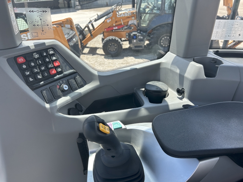 2024 CASE 651G2 XR WHEEL LOADER