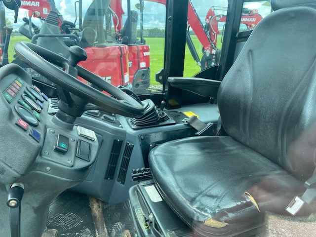 2014 GIANT V5003T WHEEL LOADER