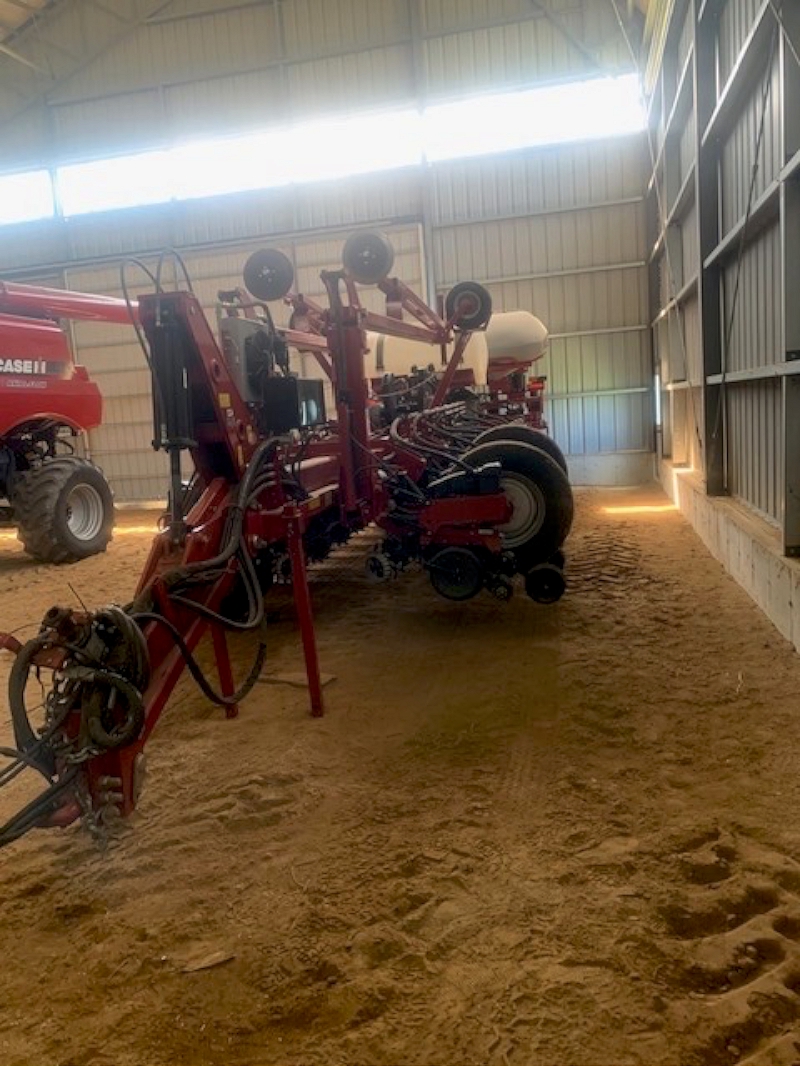 2014 CASE IH 1255 PLANTER