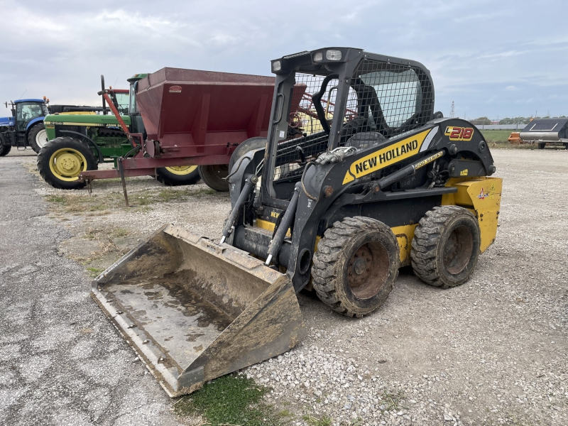 2018 NEW HOLLAND L218-T4B SKID STEER