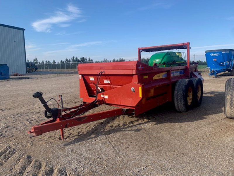 2010 NEW HOLLAND 195 MANURE SPREADER