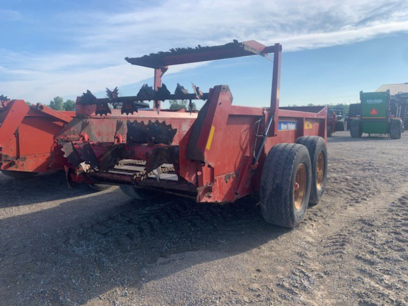 2010 NEW HOLLAND 195 MANURE SPREADER