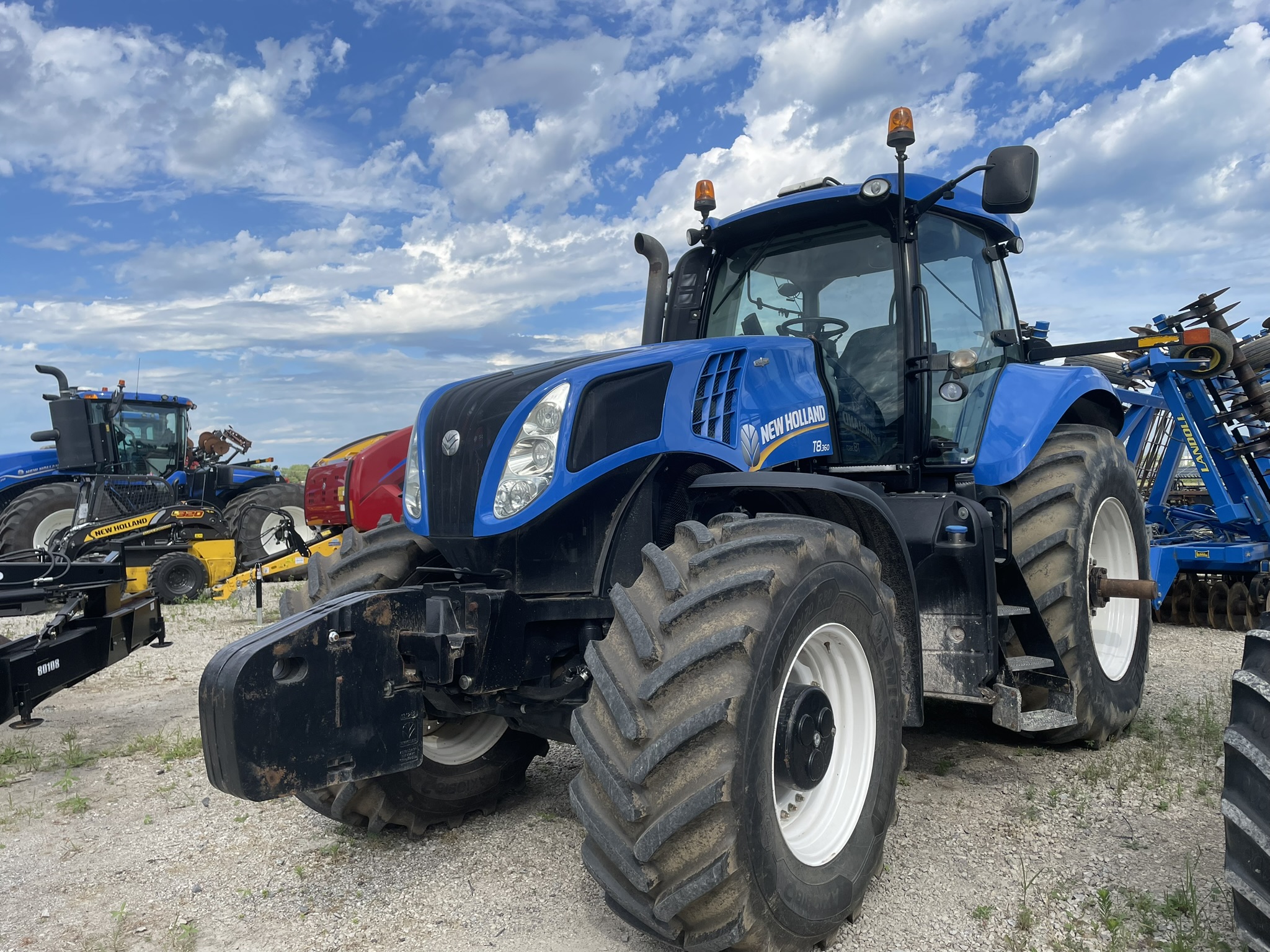 2014 NEW HOLLAND T8.360 AUTO COMMAND TRACTOR