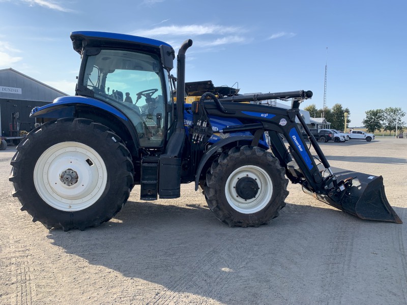 2017 NEW HOLLAND T6.155 T4B TRACTOR WITH LOADER