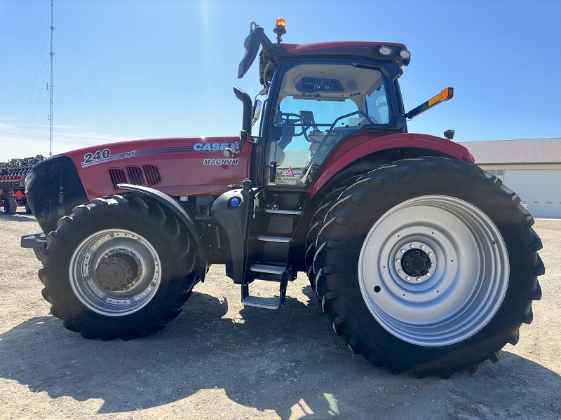 2022 CASE IH MAGNUM 240 TRACTOR***LEASE THIS TRACTOR***