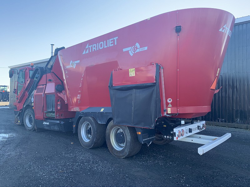 2017 TRIOLIET TT2-2400VL SP TMR MIXER