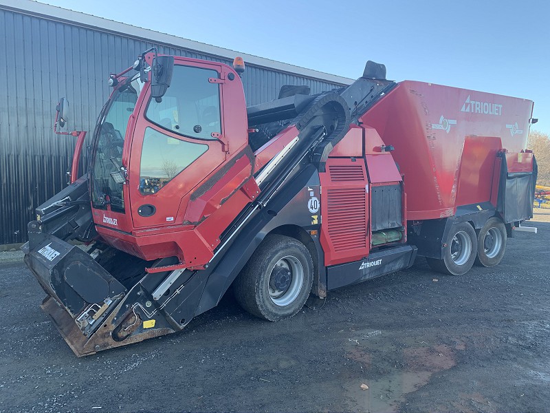 2017 TRIOLIET TT2-2400VL SP TMR MIXER