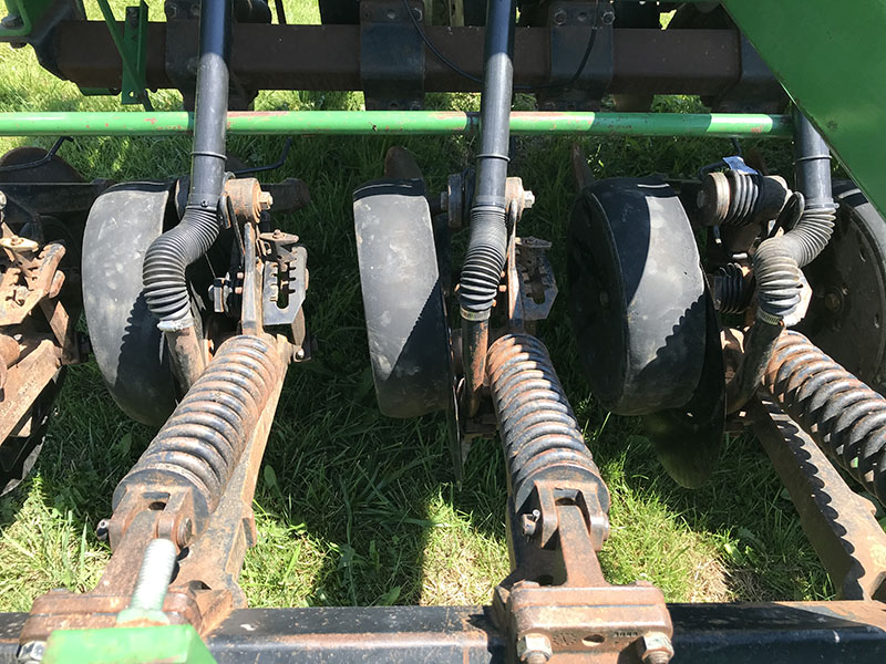 1999 JOHN DEERE 1560 NO-TILL DRILL