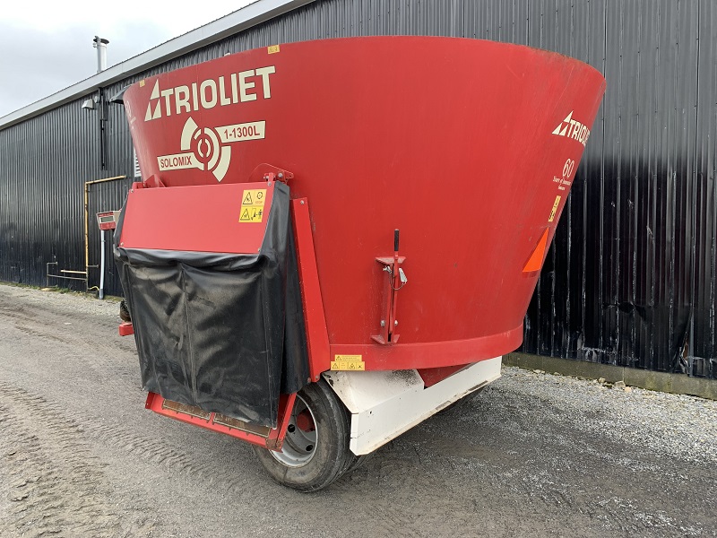 2010 TRIOLIET 1-1300LZK TMR FEED MIXER