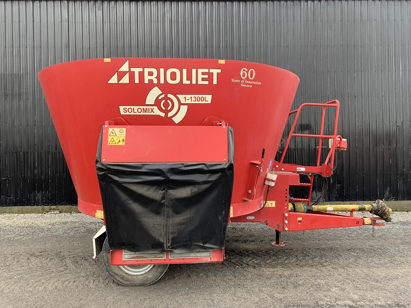 2010 TRIOLIET 1-1300LZK TMR FEED MIXER