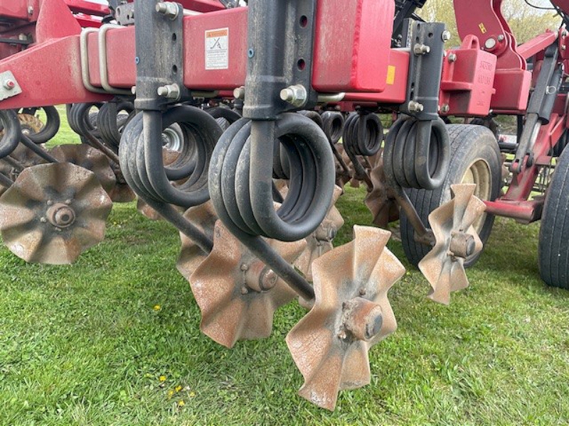 2020 SALFORD I-2220 VERTICAL TILLAGE