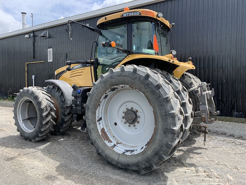 2013 AGCO CHALLENGER MT585D DELUXE TRACTOR