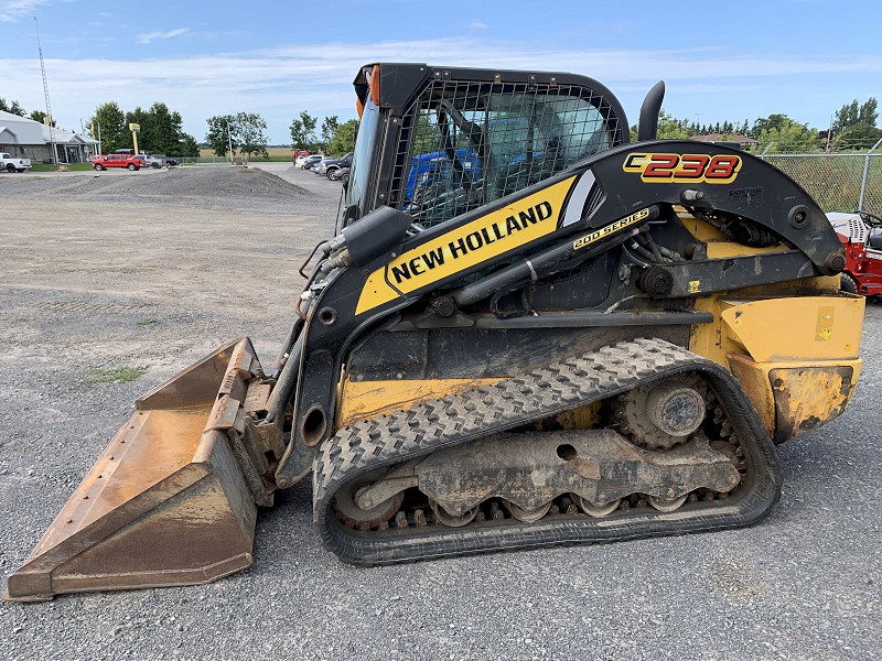 2017 NEW HOLLAND C238 COMPACT TRACK LOADER