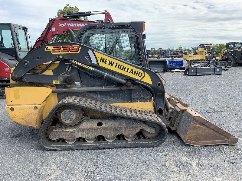 2017 NEW HOLLAND C238 COMPACT TRACK LOADER