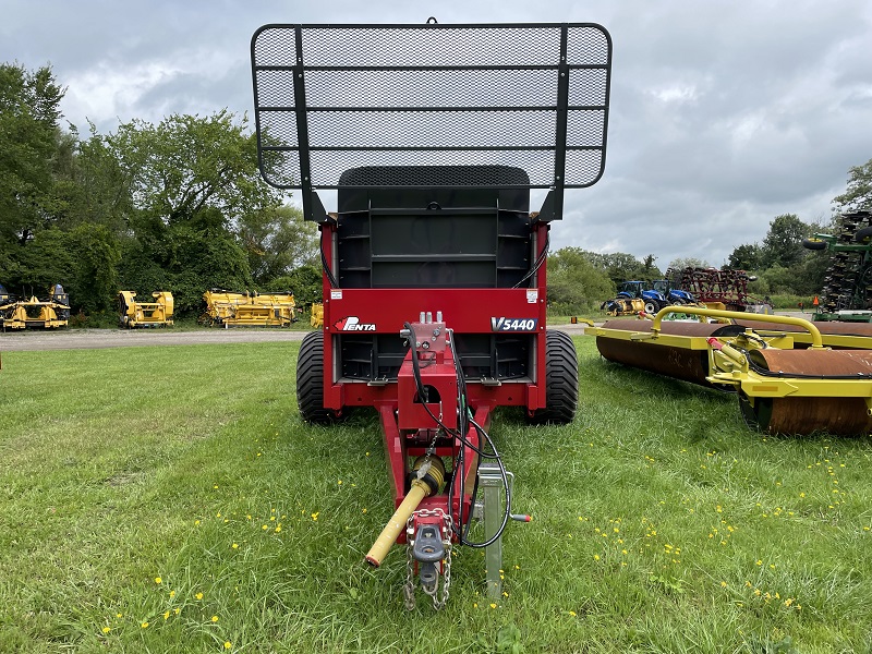 2024 HAGEDORN 5440V MANURE SPREADER