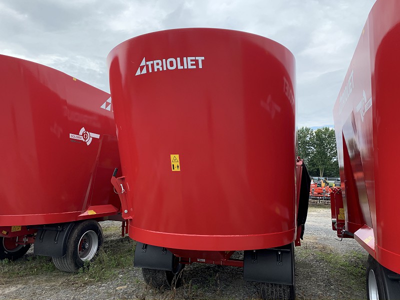 2024 TRIOLIET SOLOMIX 2 2000 ZK TMR FEED MIXER ***0% FOR 12 MONTHS***