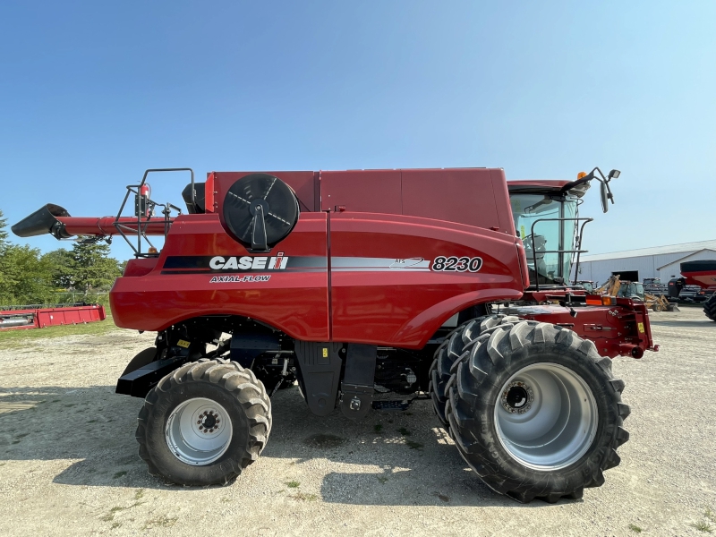 2014 CASE IH 8230 AXIAL FLOW COMBINE