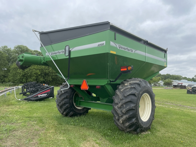 2012 UNVERFERTH 6225 GRAIN CART