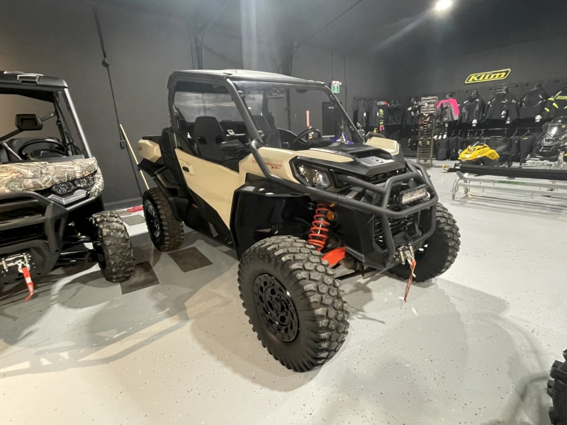 ATV & Utility Vehicles  2023 CAN-AM COMMANDER XT-P 1000R SIDE BY SIDE Photo