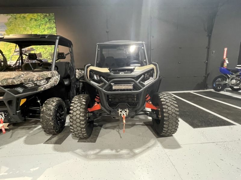 ATV & Utility Vehicles  2023 CAN-AM COMMANDER XT-P 1000R SIDE BY SIDE Photo