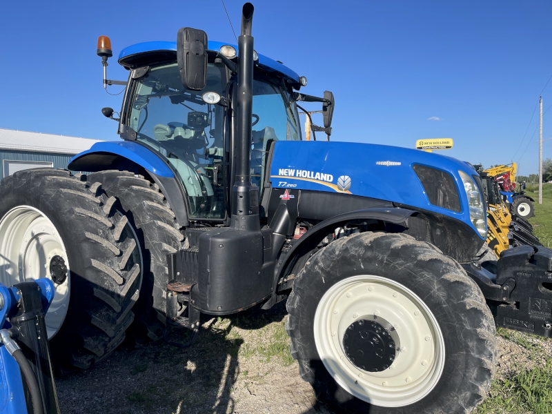 2014 NEW HOLLAND T7.260 T4B TRACTOR