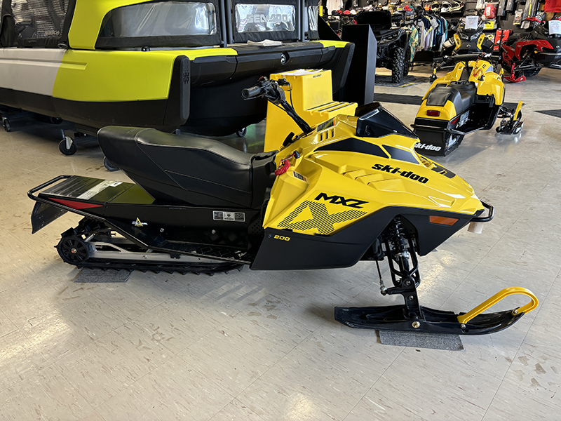 Snowmobiles  2023 SKI-DOO MXZ 200 YOUTH SNOWMOBILE Photo