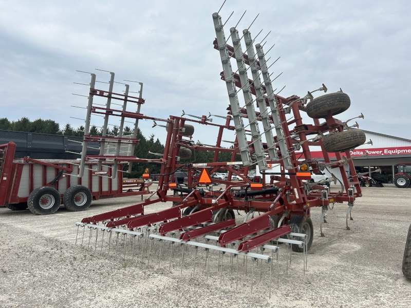 2013 WIL-RICH 11XL2-27 CULTIVATOR