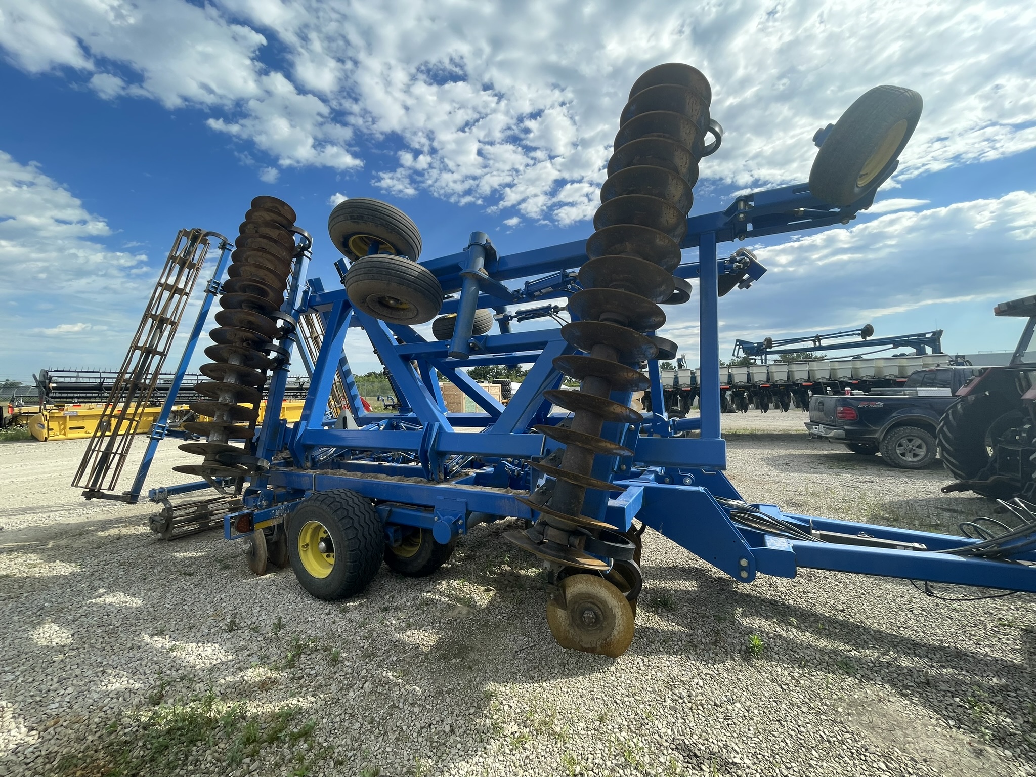 2015 LANDOLL 7431-29 VERTICAL TILLAGE