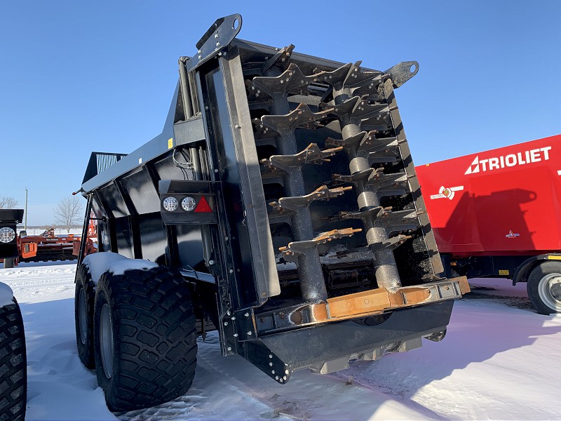 2024 KTWO EVO 1820 MANURE SPREADER ***CALL FOR SPECIAL DEMONSTRATOR PRICING***