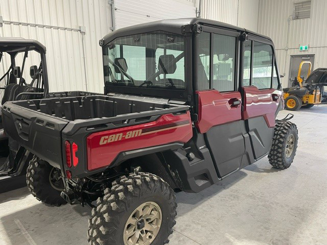 ATV & Utility Vehicles  2025 CAN-AM DEFENDER MAX LIMITED HD10 SIDE BY SIDE Photo