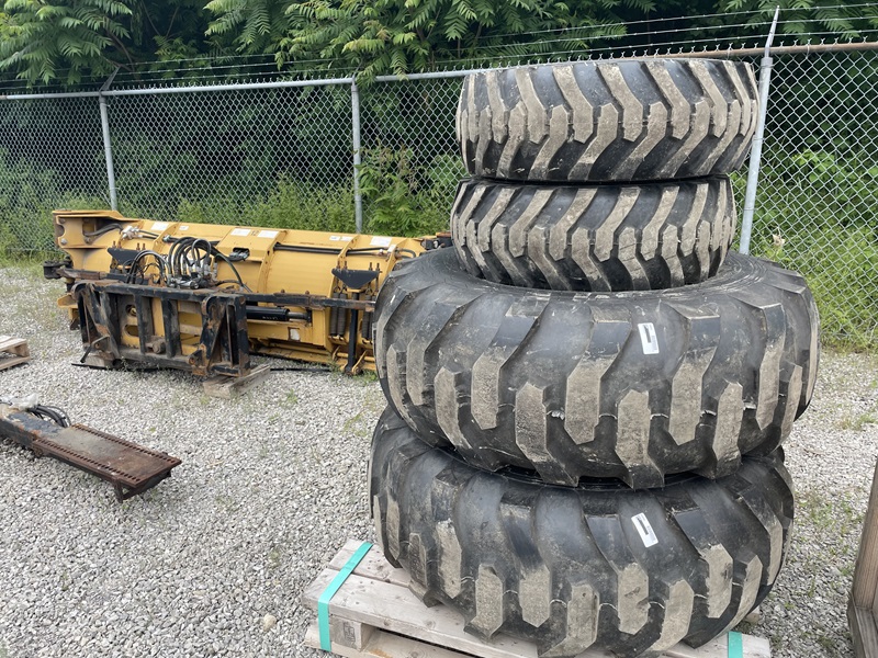 2024 YANMAR INDUSTRIAL R4 TIRES AND RIMS