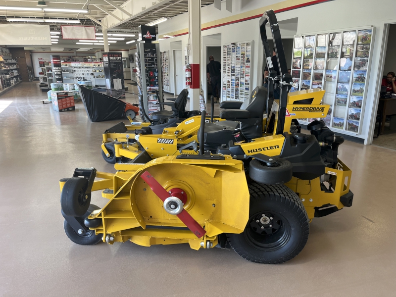 2024 HUSTLER SUPER 104 COMMERCIAL WIDE AREA ZERO TURN MOWER