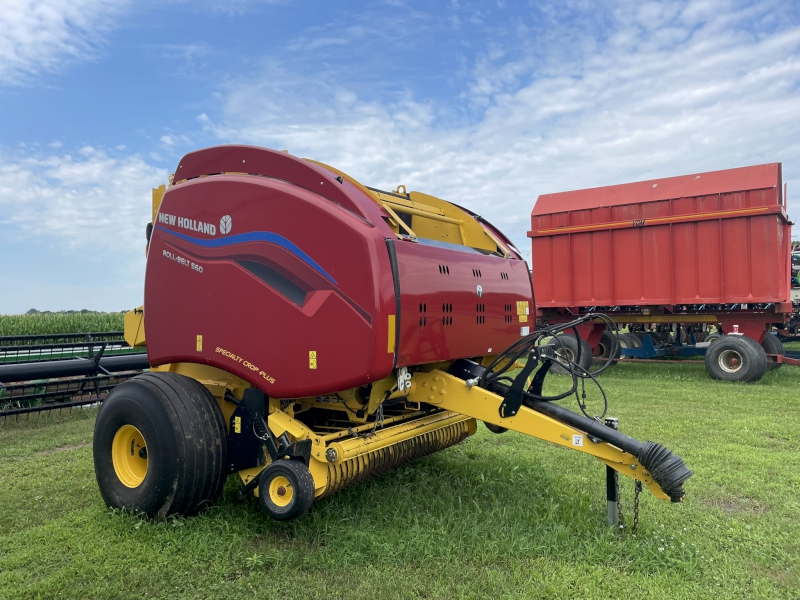 2022 NH ROLL-BELT 560 ROUND BALER