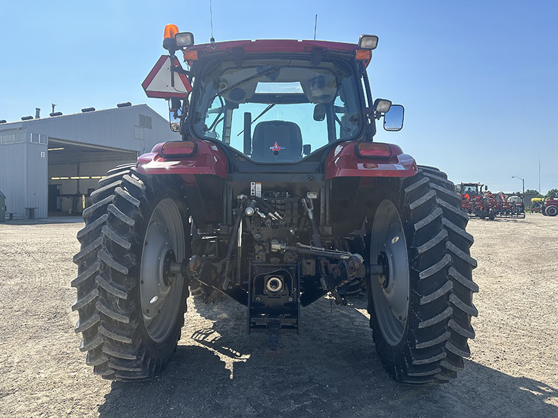 2011 CASE IH MAXXUM 125 TRACTOR WITH LOADER