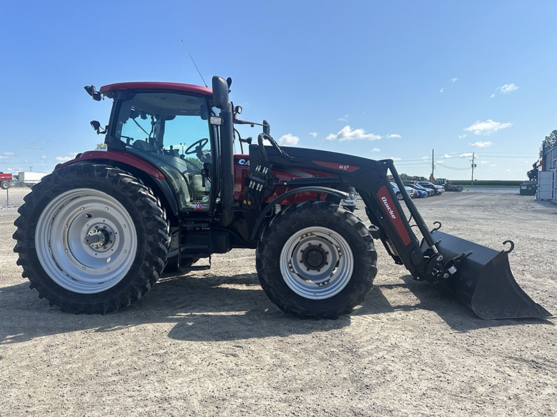 2011 CASE IH MAXXUM 125 TRACTOR WITH LOADER