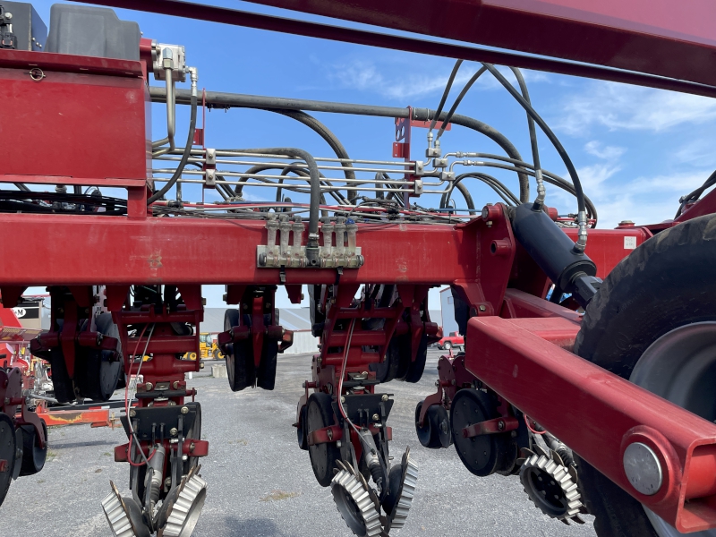 2018 CASE IH 2140 PLANTER