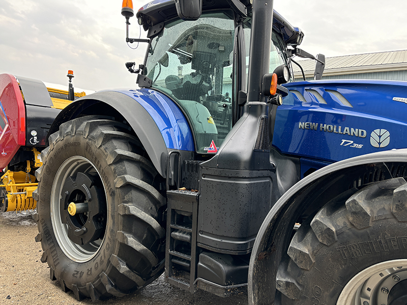 2018 NEW HOLLAND T7.315 TRACTOR (BLUE POWER EDITION)