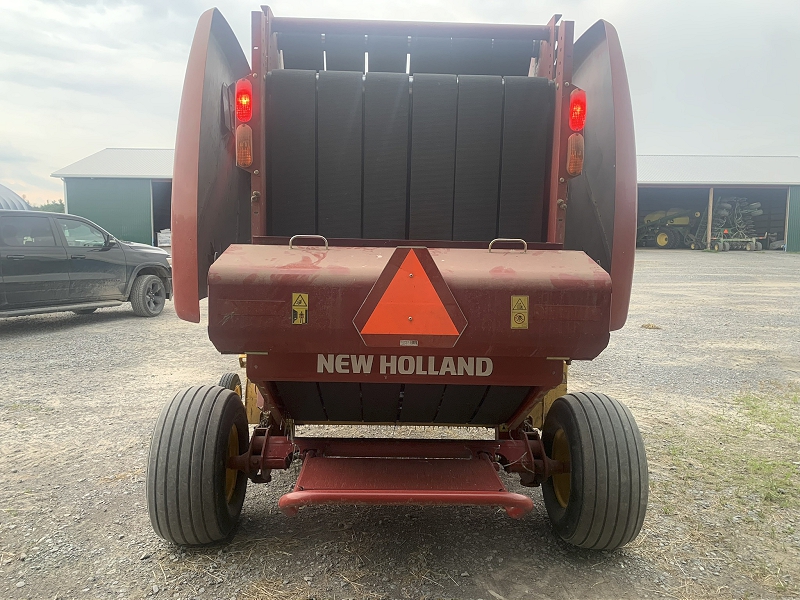 2021 NEW HOLLAND ROLLBELT 450 ROUND BALER