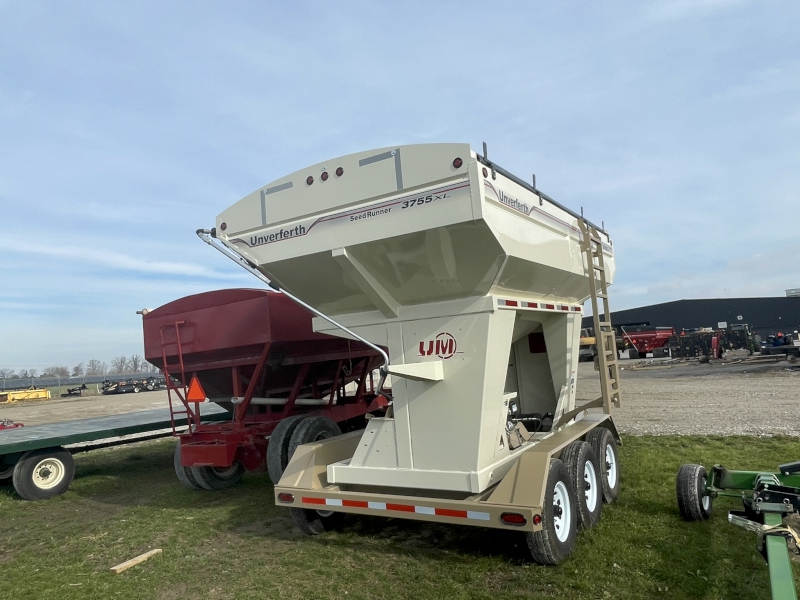 2025 UNVERFERTH 3755XL SEED TENDER