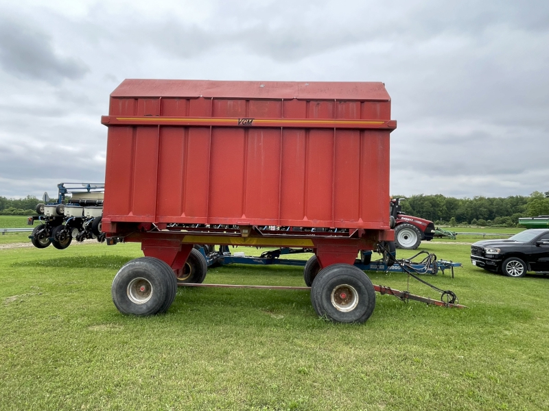 1999 DIRKS 7016 DUMP WAGON